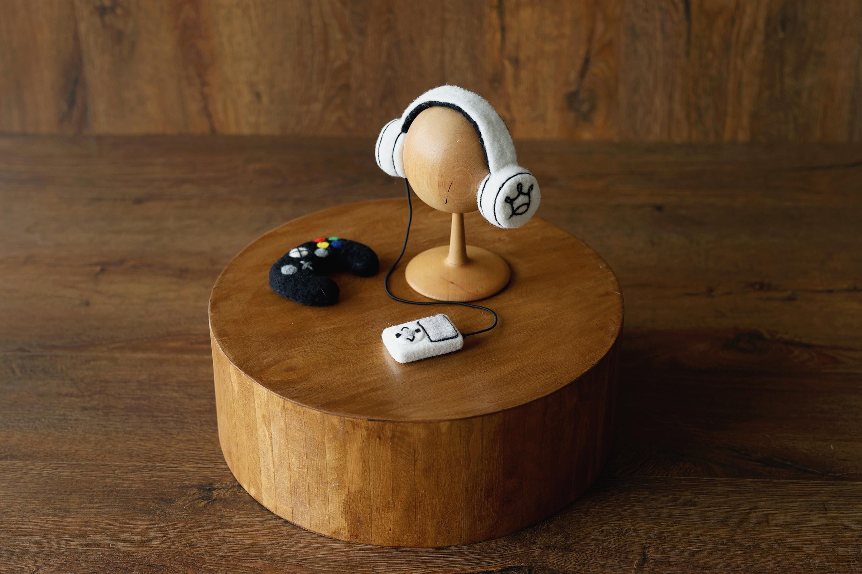 Felted Wool Music Player, Headphones & Game Controller Newborn Photography Props, Gamer Baby Shower Gift, Music Lover Gift