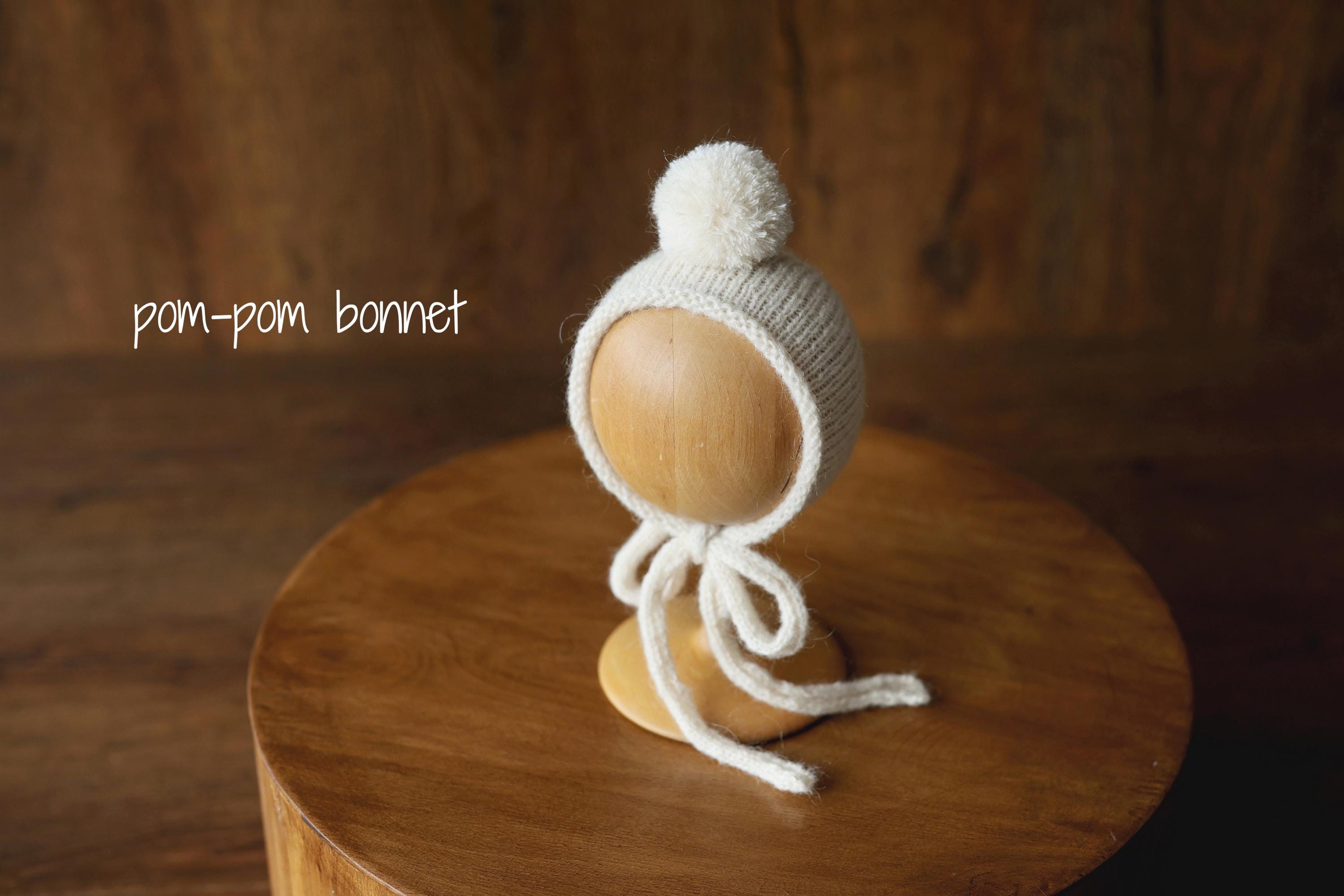 Soft Mohair Newborn Sweater and Knit Outfit Set, Unisex Baby Sweater with Bloomers and Bonnet, Newborn Photography Outfit