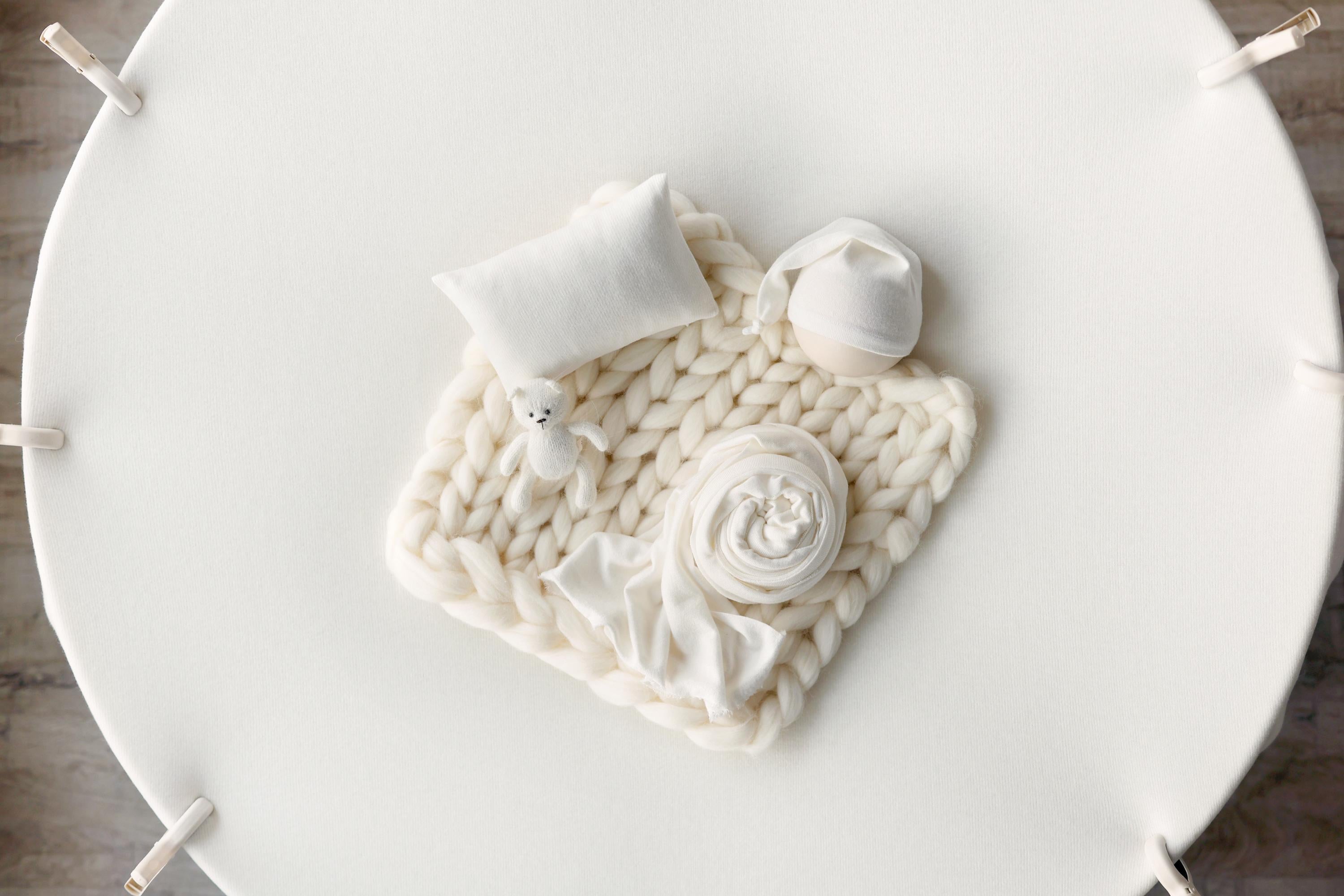 White Newborn Photography Props Set, Light Ribbed Posing Fabric Backdrop with Merino Wool Blanket and Matching Newborn Props for photography