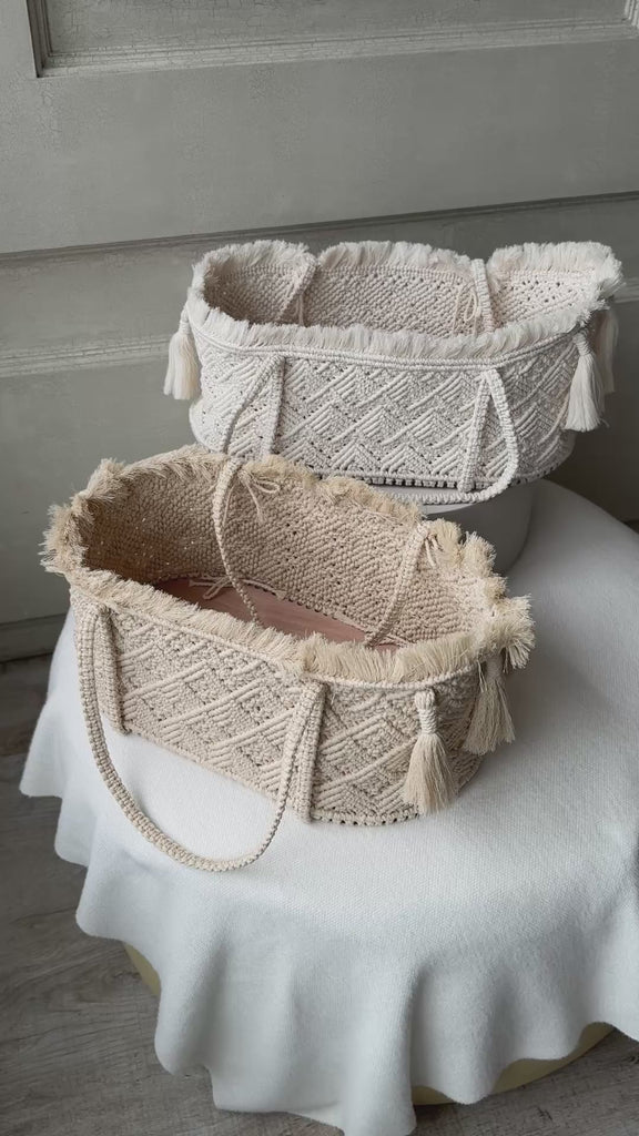 Natural Moses Basket Prop for Newborn Sessions and Nursery Decor