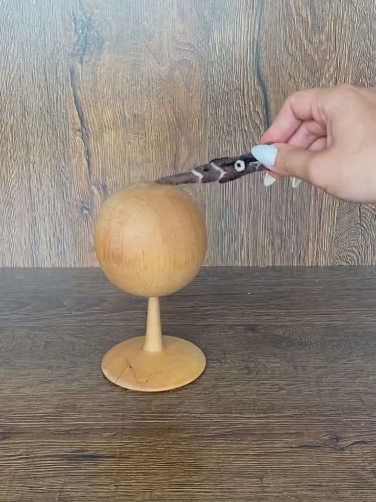 Newborn Wizard Outfit, Newborn Wizard Hat, Newborn Witch Hat, Newborn Felted Photo Prop, Newborn Photography Prop, Newborn Knitted Scarf