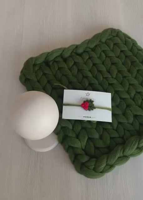 Newborn Holly Berry Headband, Newborn Christmas Holly Berry Headband, Newborn Felted Props,Newborn Photography Props,Newborn Christmas Props