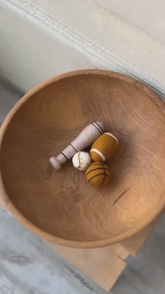 Felt Newborn Sports Props: Football, Rugby and Baseball Toys for Newborn Photography Props